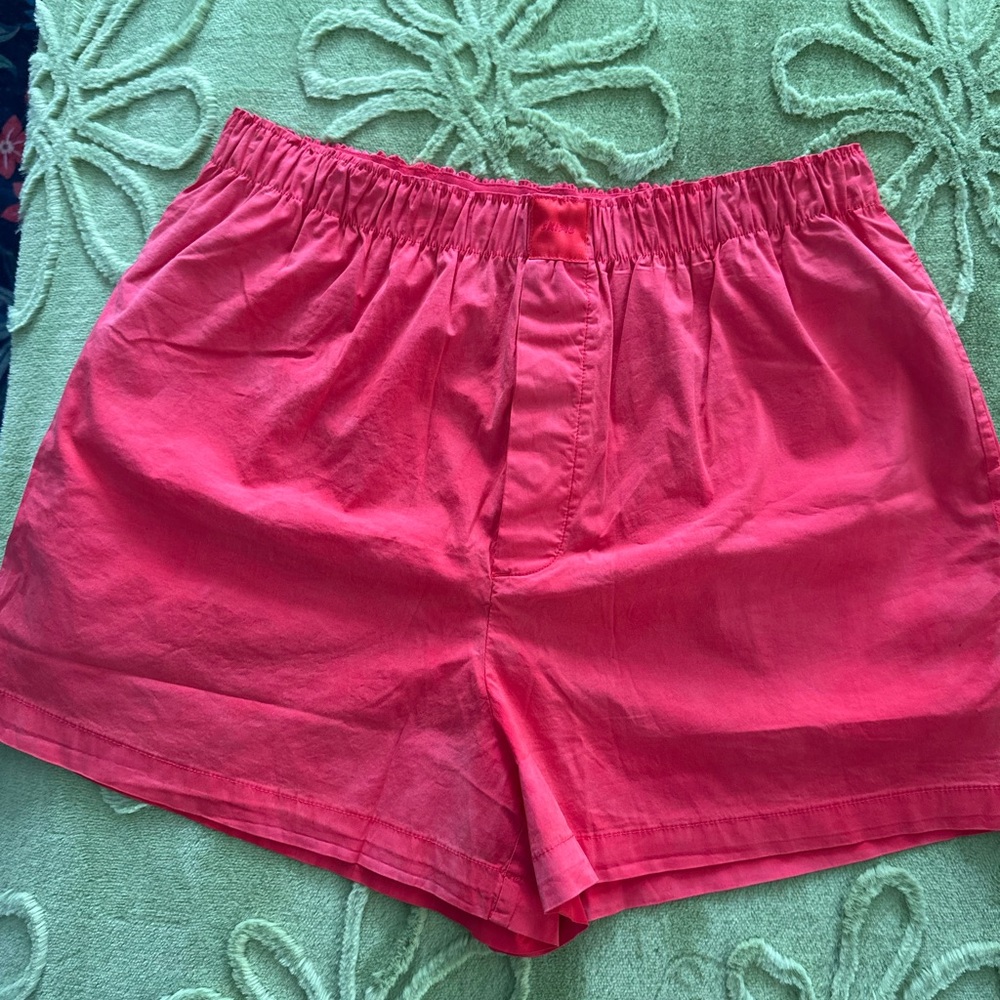 SKIMS Hot Pink Women's Bermudas